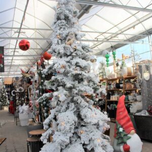 1 sapin artificiel enneigé 12 pieds